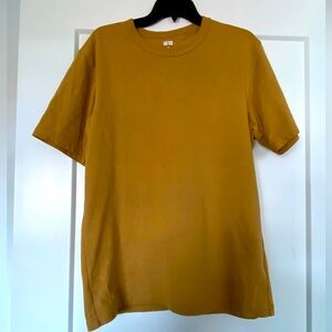 Uniqlo U Crew Neck T-Shirt - Medium - Mustard Yellow